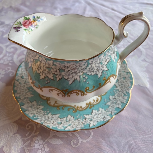 Royal Albert Enchantment Gravy Boat with Underplate - Picture 1 of 6